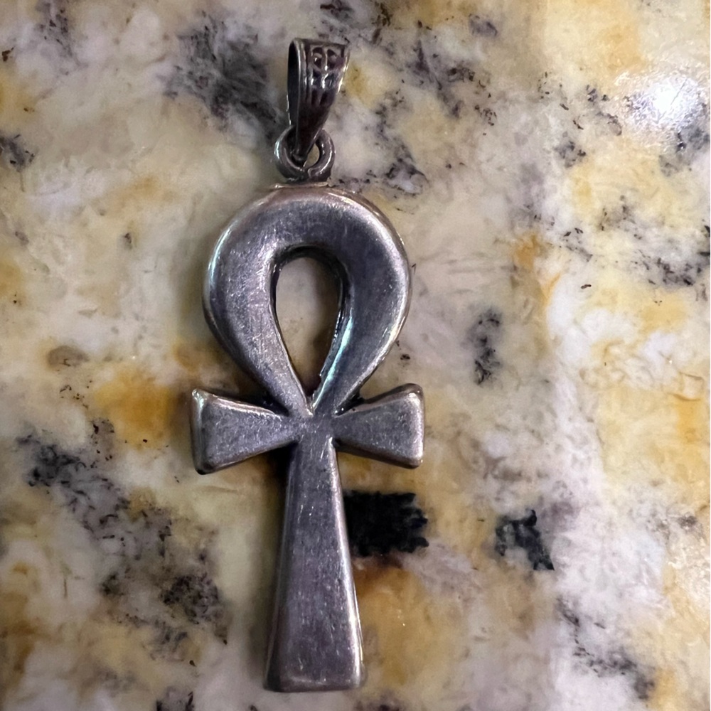 ankh pendent
